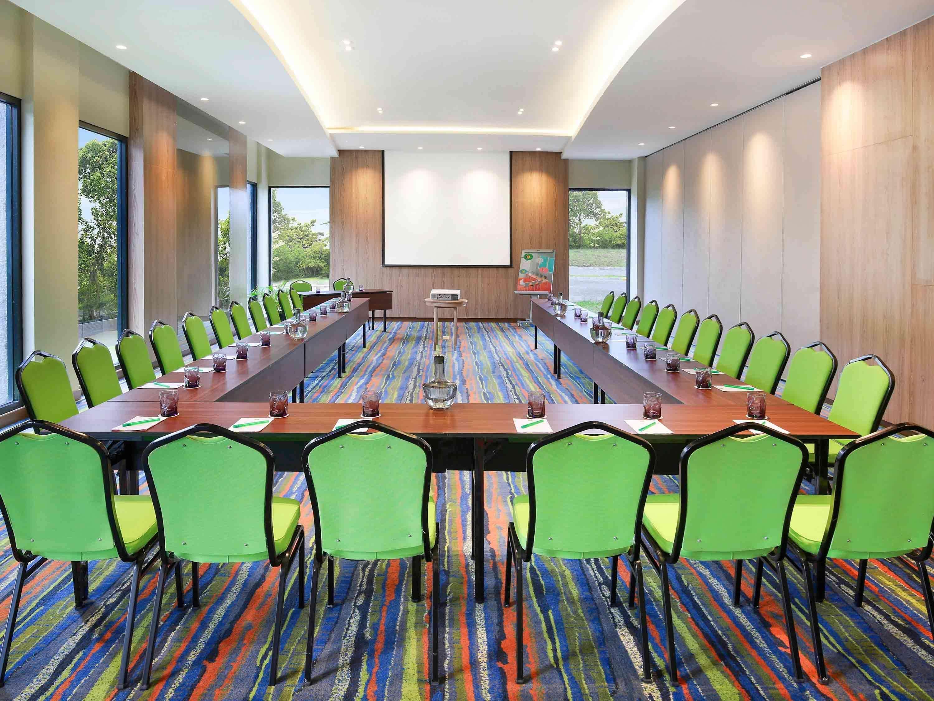 Ibis Styles Bogor Raya Hotel Eksteriør billede
