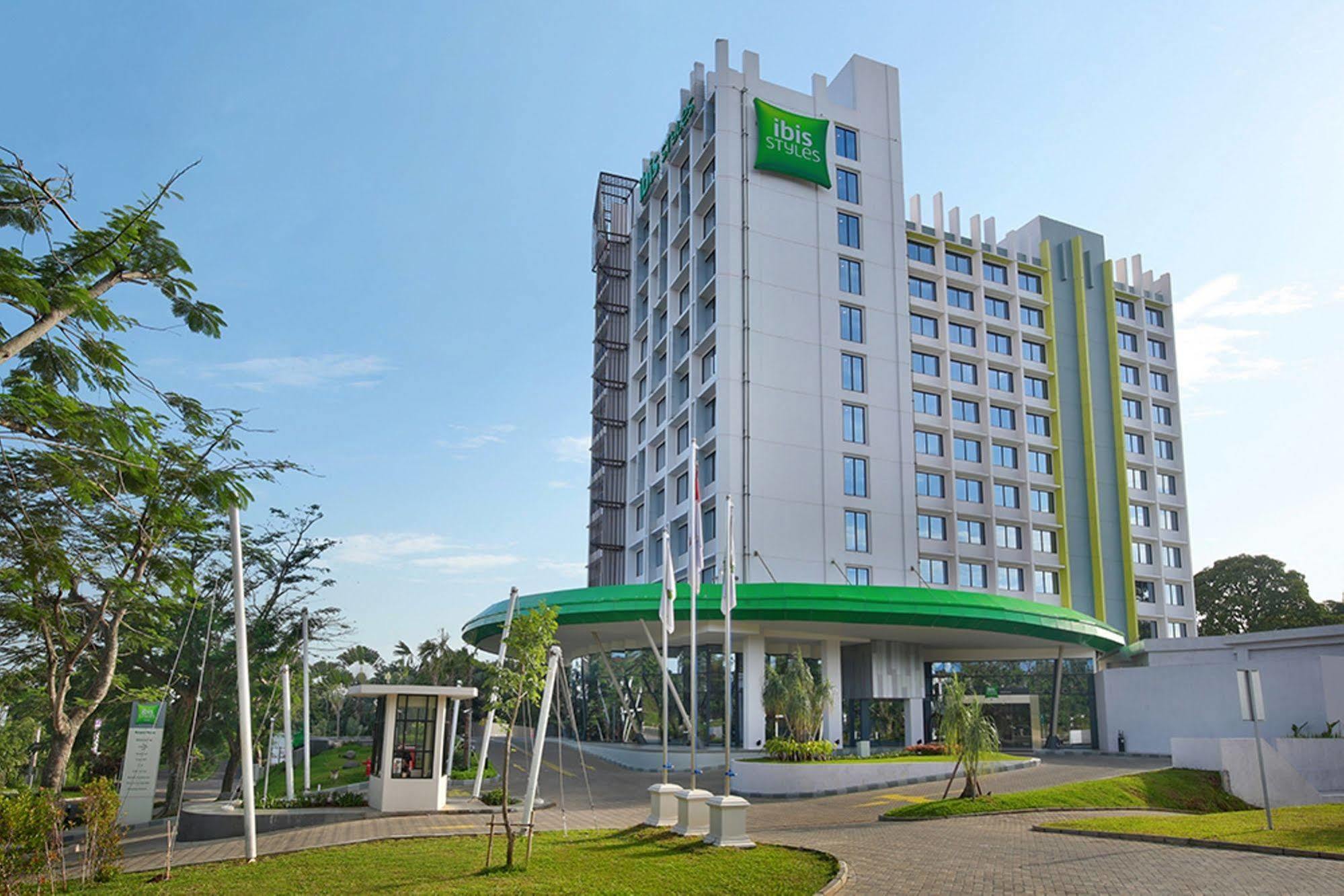 Ibis Styles Bogor Raya Hotel Eksteriør billede