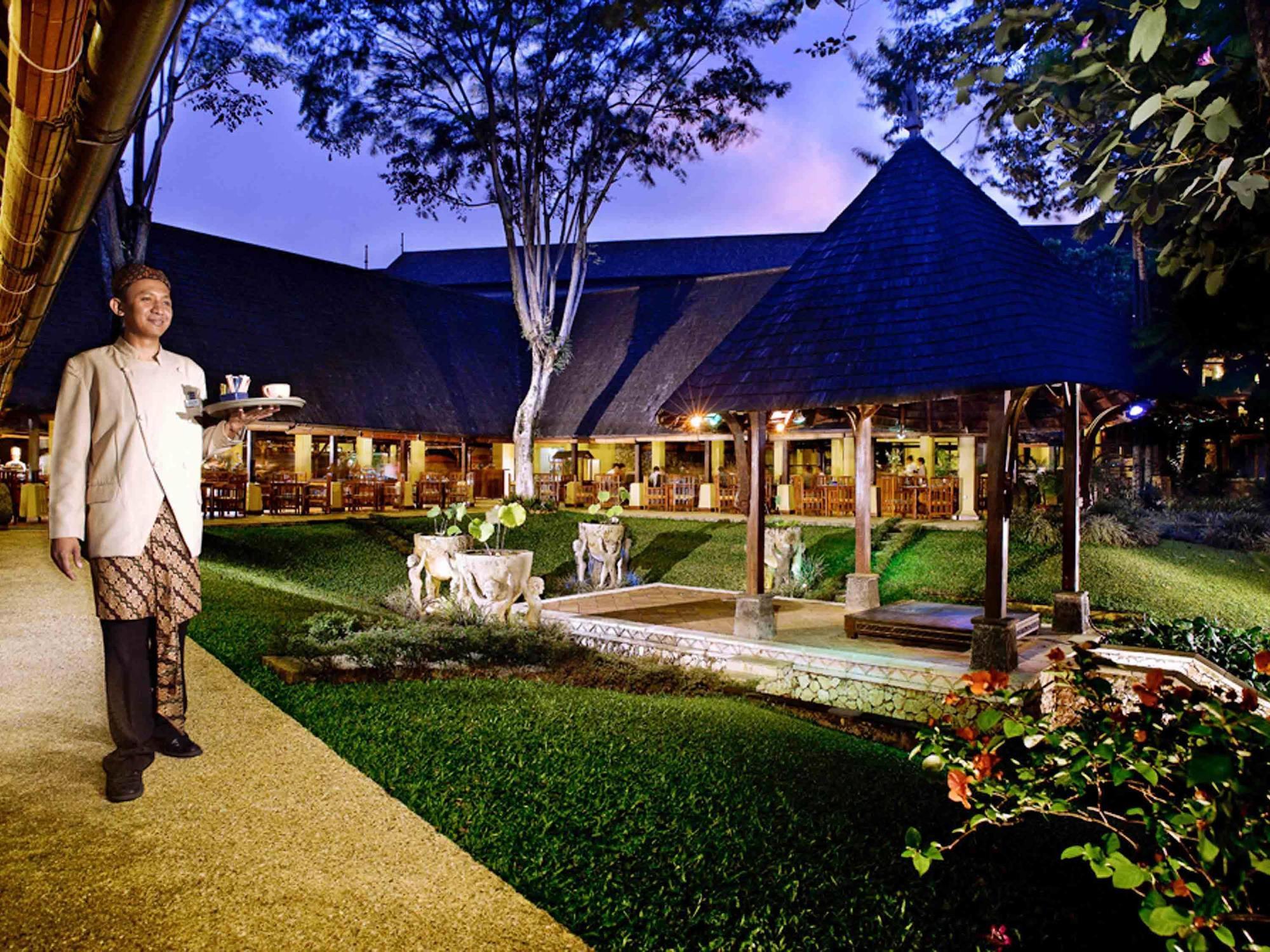 Ibis Styles Bogor Raya Hotel Eksteriør billede