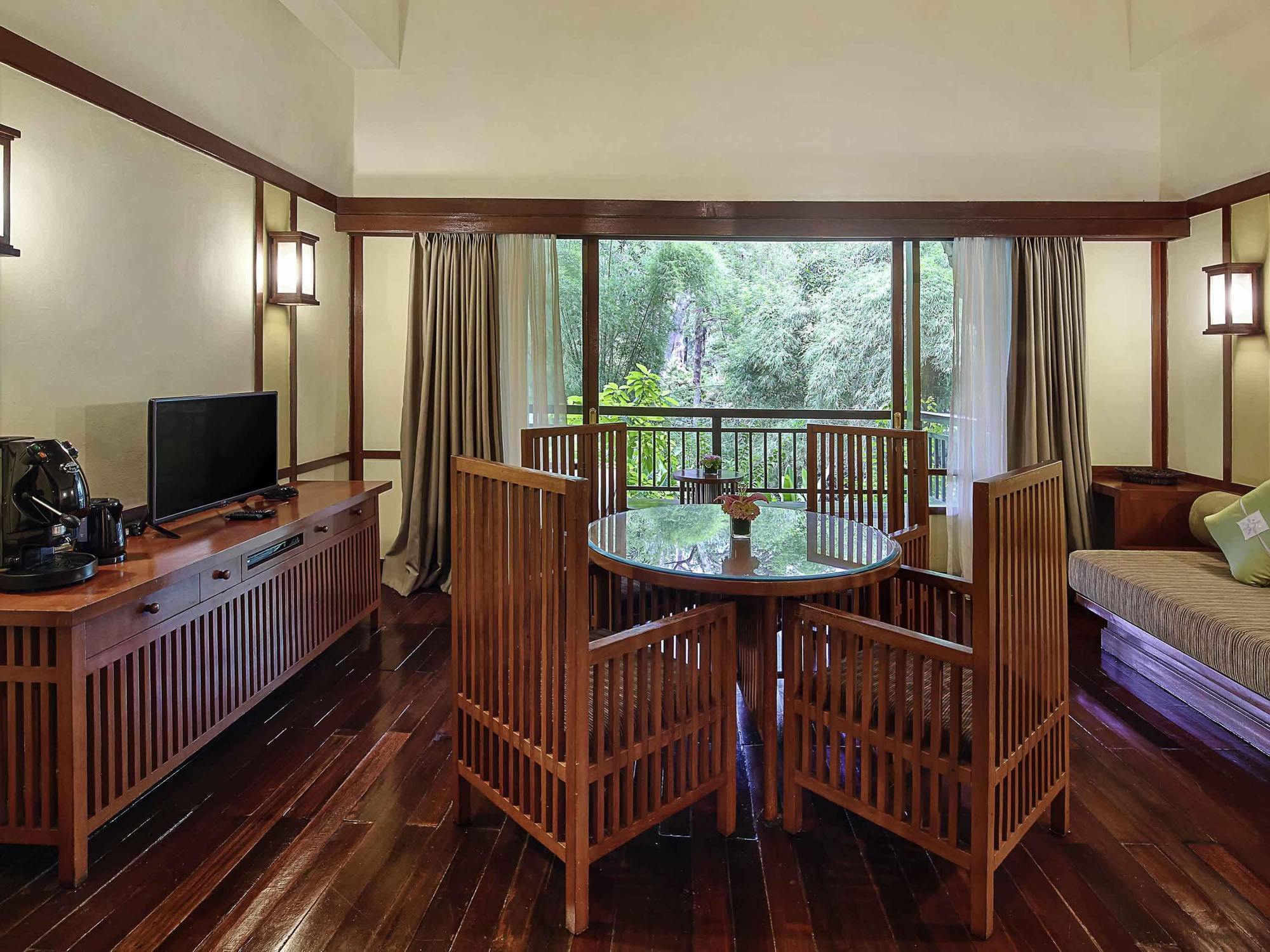 Ibis Styles Bogor Raya Hotel Eksteriør billede