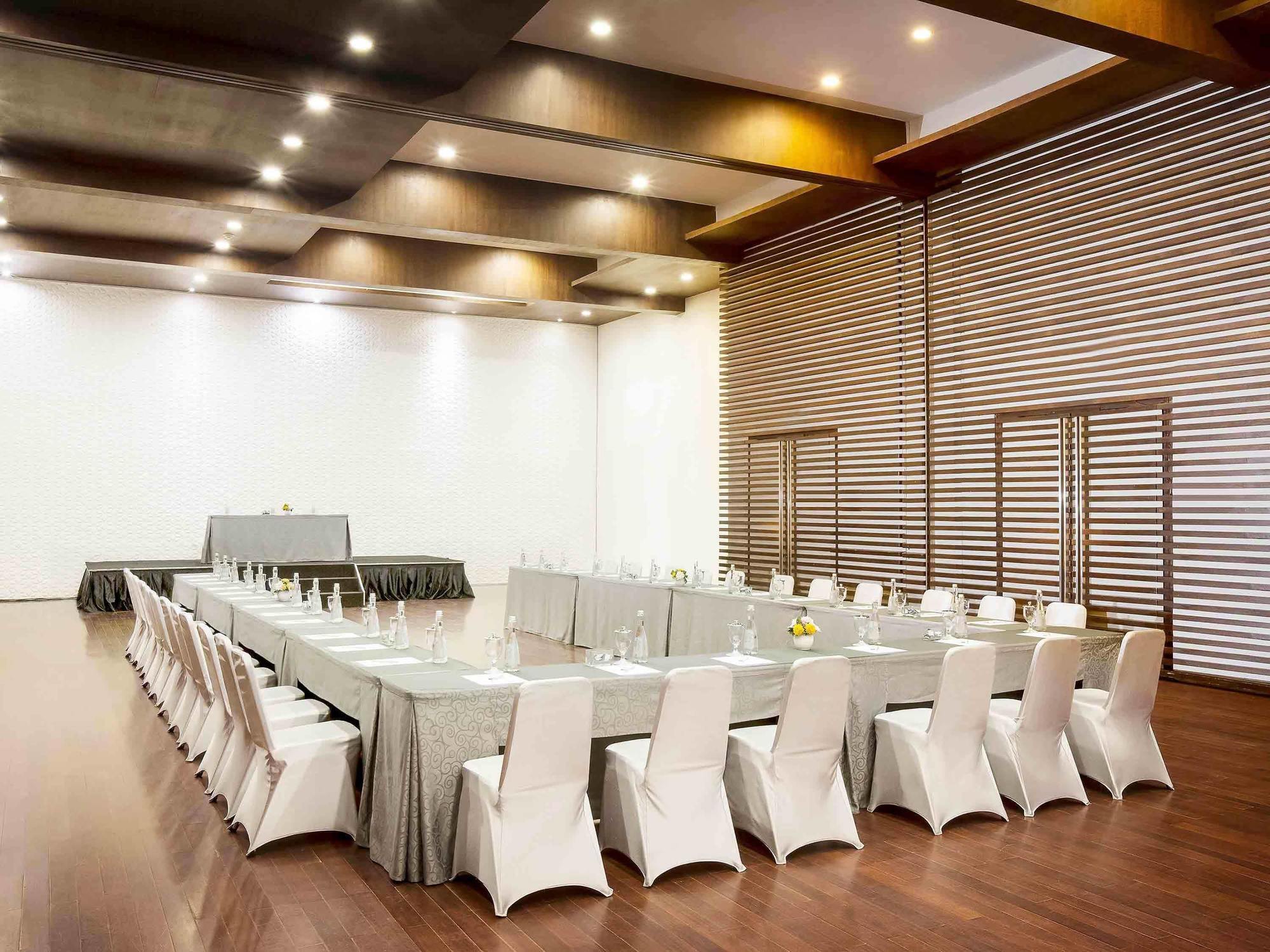 Ibis Styles Bogor Raya Hotel Eksteriør billede